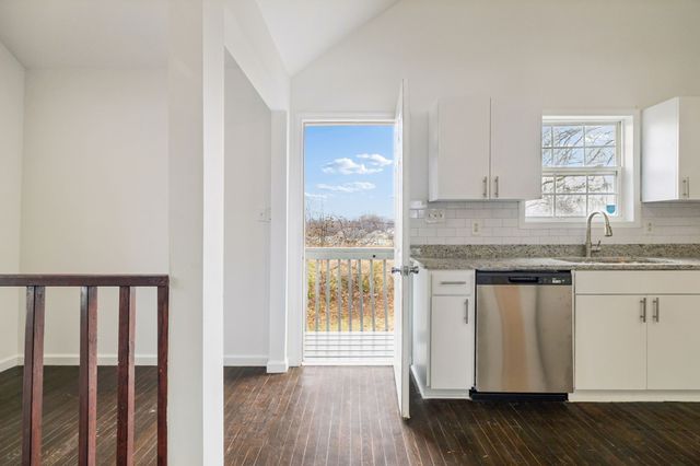 421 Shelby St, Clarksville, TN 37042