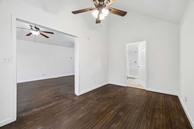 421 Shelby St, Clarksville, TN 37042