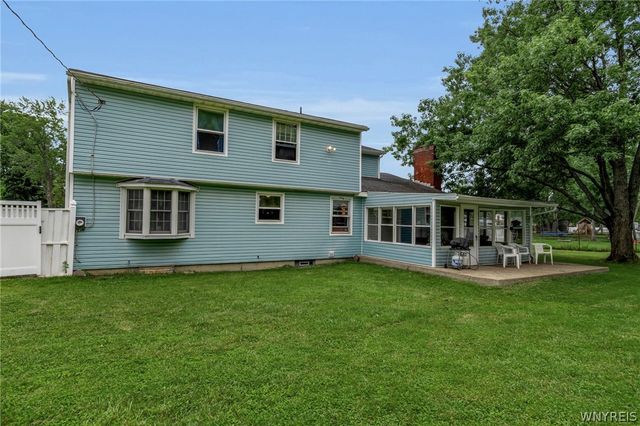 76 Villa Maria Road, West Seneca, NY 14224