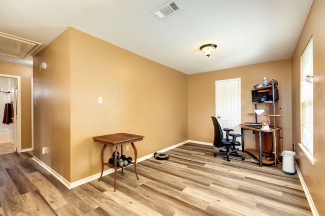 2205 Lady Leslie Lane, Pearland, TX 77581
