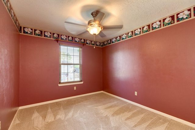 2205 Lady Leslie Lane, Pearland, TX 77581