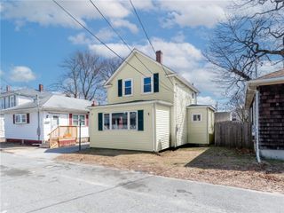28 Fulton Street, Warwick, RI 02889