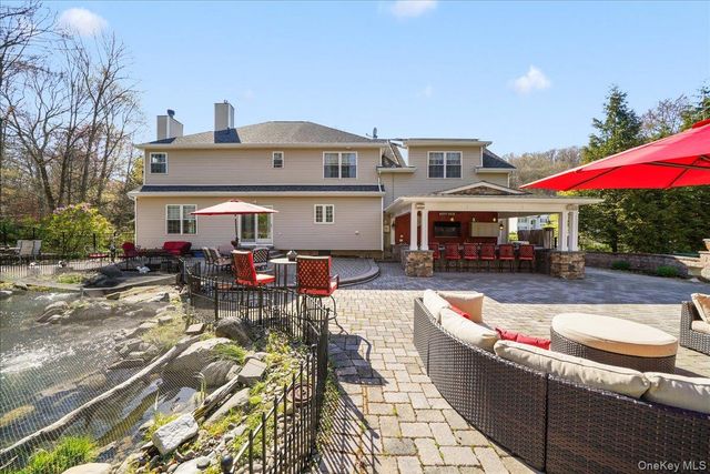 16 Lori Lane, Chester, NY 10918
