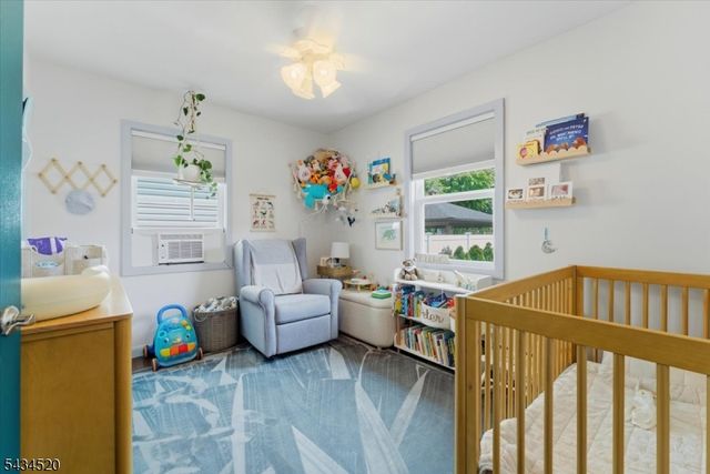 366 Maplewood Ave, Kenilworth Boro, NJ 07033