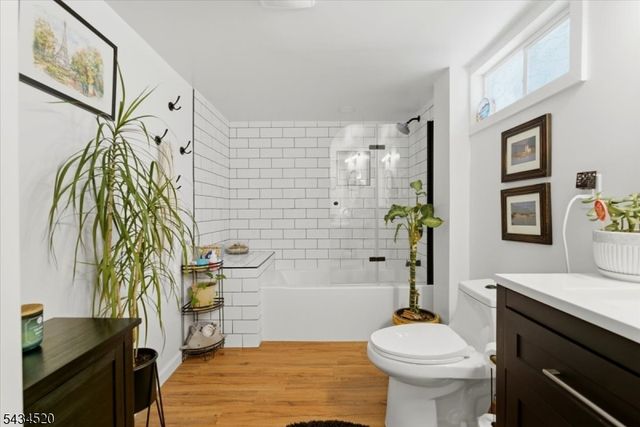 366 Maplewood Ave, Kenilworth Boro, NJ 07033