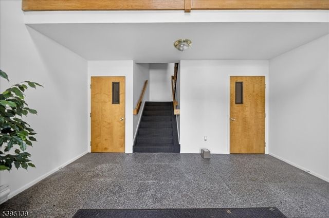 306 Trinity Ct 12, West Windsor Twp., NJ 08540