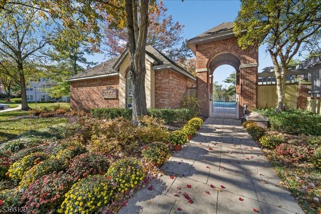 306 Trinity Ct 12, West Windsor Twp., NJ 08540