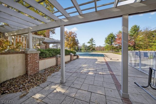 306 Trinity Ct 12, West Windsor Twp., NJ 08540