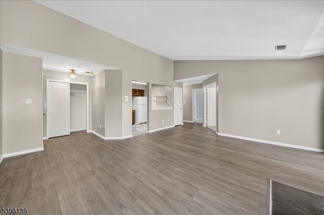 306 Trinity Ct 12, West Windsor Twp., NJ 08540