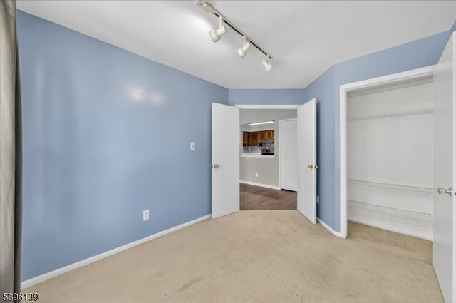 306 Trinity Ct 12, West Windsor Twp., NJ 08540