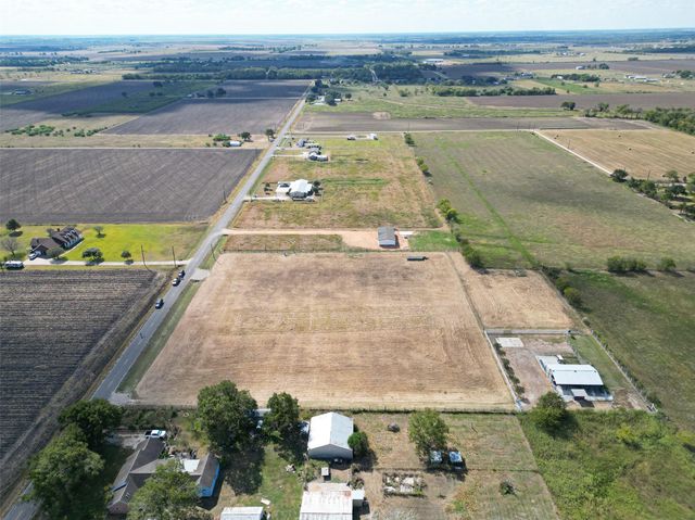 1023 Williams Road, East Bernard, TX 77435