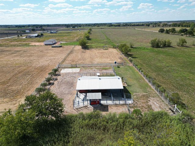 1023 Williams Road, East Bernard, TX 77435
