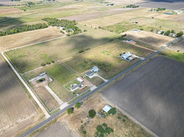 1023 Williams Road, East Bernard, TX 77435