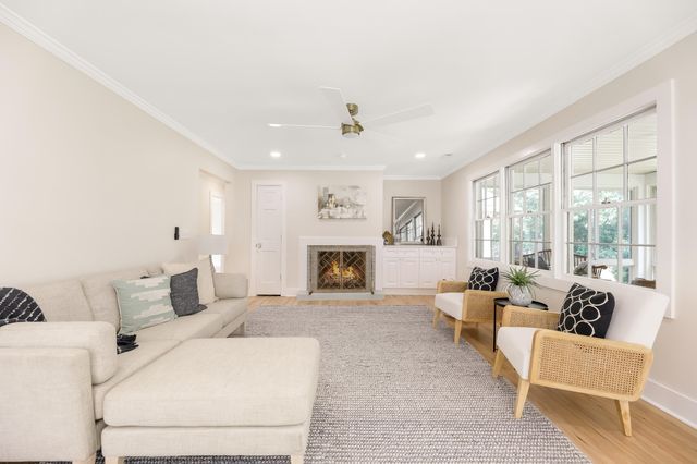 122 Pinewood Drive, Moncks Corner, SC 29461