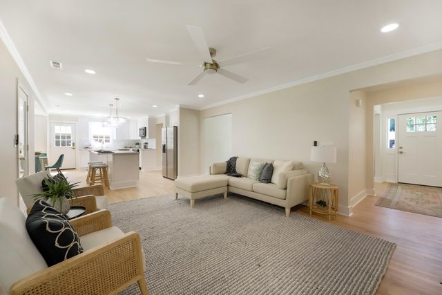 122 Pinewood Drive, Moncks Corner, SC 29461