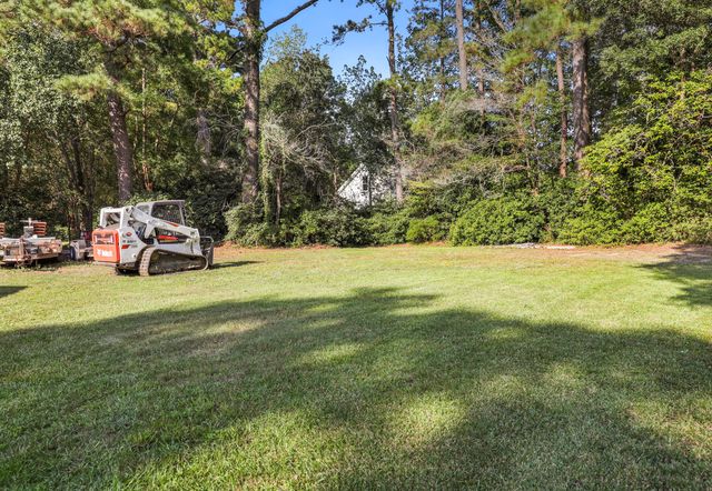122 Pinewood Drive, Moncks Corner, SC 29461