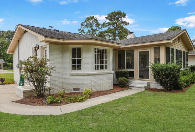 122 Pinewood Drive, Moncks Corner, SC 29461