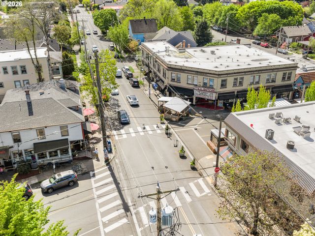 2735 Se CLINTON St, Portland, OR 97202