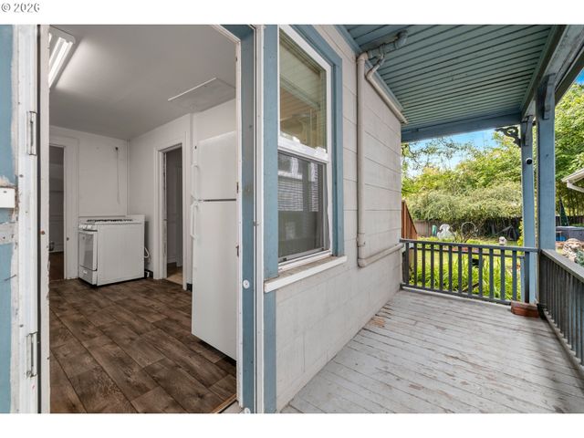 2735 Se CLINTON St, Portland, OR 97202