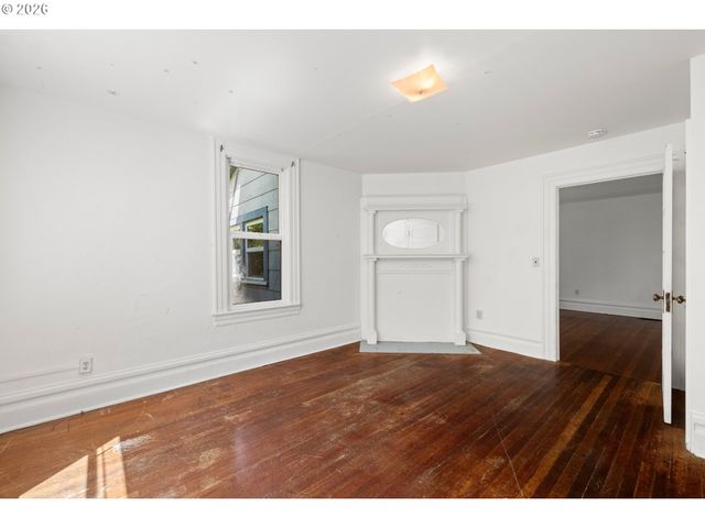 2735 Se CLINTON St, Portland, OR 97202