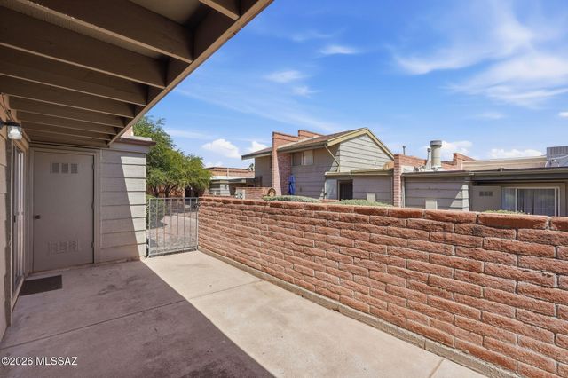 4315 E Presidio Road, Tucson, AZ 85712
