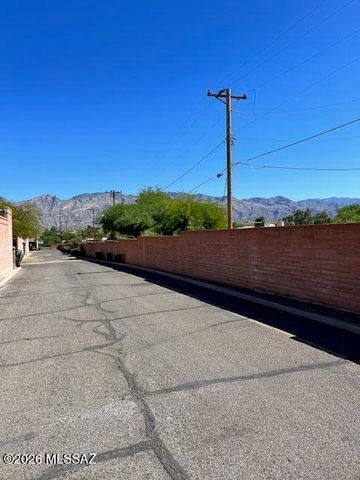4315 E Presidio Road, Tucson, AZ 85712