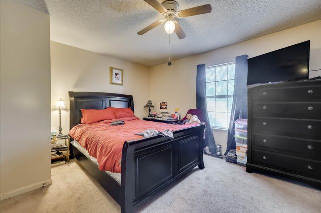 305 W Clifton Avenue, North Augusta, SC 29841