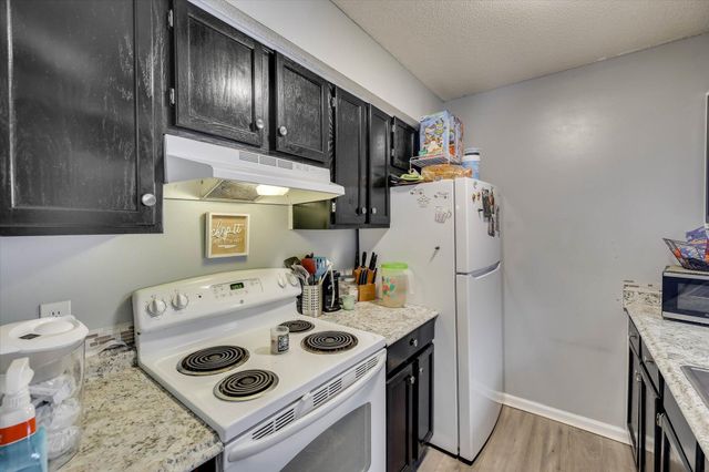 305 W Clifton Avenue, North Augusta, SC 29841