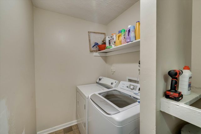 305 W Clifton Avenue, North Augusta, SC 29841