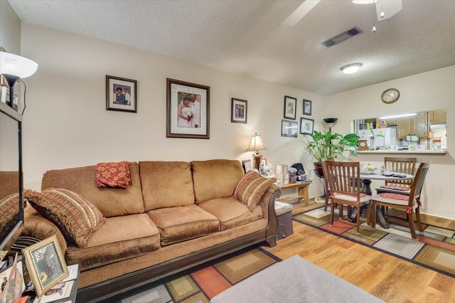 305 W Clifton Avenue, North Augusta, SC 29841