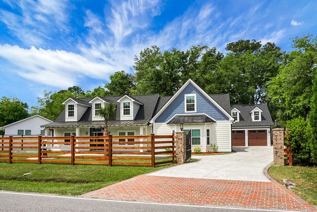 3257 Pinewood Drive, Ladson, SC 29456