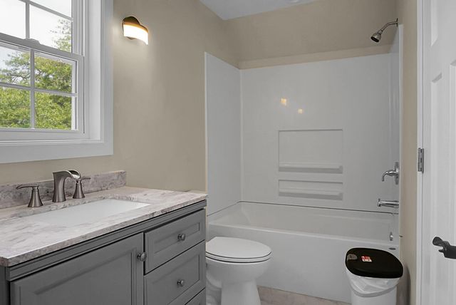 3257 Pinewood Drive, Ladson, SC 29456