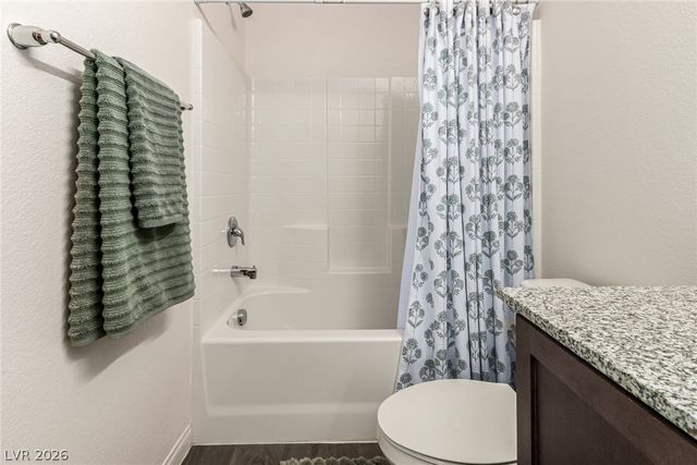 2829 Champagne Gold Avenue, North Las Vegas, NV 89086