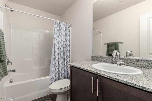 2829 Champagne Gold Avenue, North Las Vegas, NV 89086