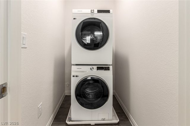 2829 Champagne Gold Avenue, North Las Vegas, NV 89086