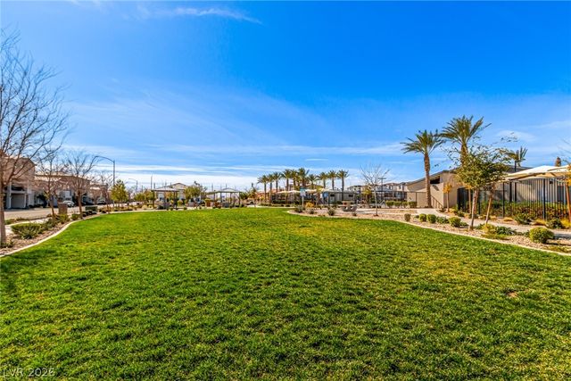 2829 Champagne Gold Avenue, North Las Vegas, NV 89086