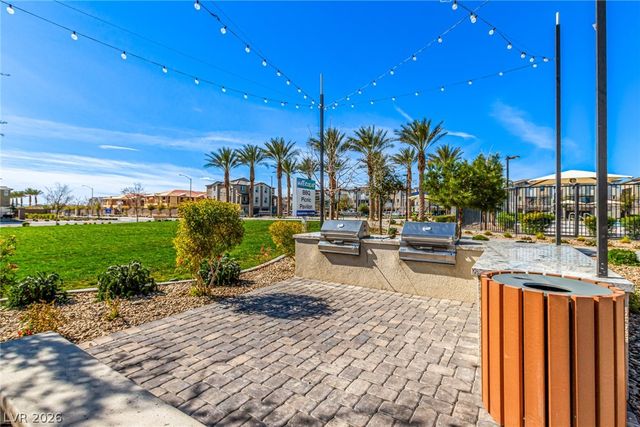 2829 Champagne Gold Avenue, North Las Vegas, NV 89086