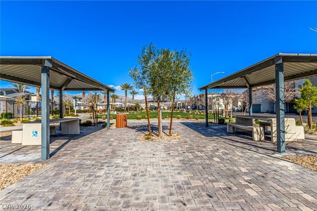 2829 Champagne Gold Avenue, North Las Vegas, NV 89086