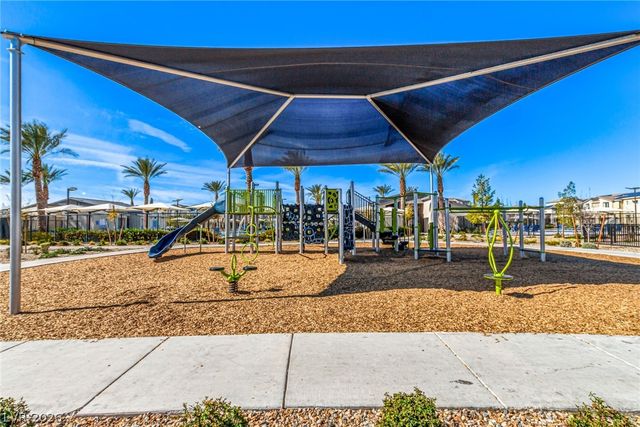 2829 Champagne Gold Avenue, North Las Vegas, NV 89086