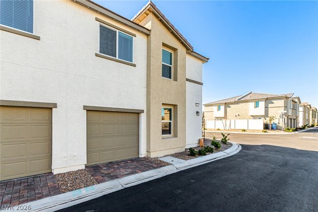 2829 Champagne Gold Avenue, North Las Vegas, NV 89086