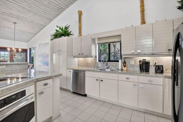 22519 W Esplanada Cir W W, Boca Raton, FL 33433