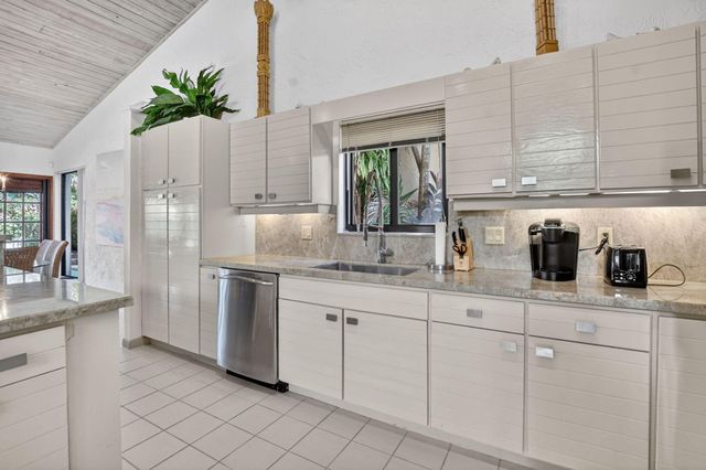22519 W Esplanada Cir W W, Boca Raton, FL 33433