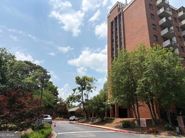 300 Johnson Ferry Road NE B311, Atlanta, GA 30328