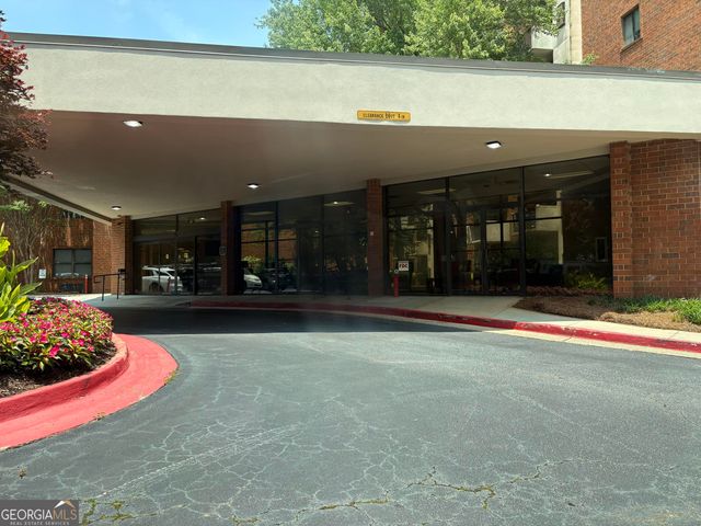 300 Johnson Ferry Road NE B311, Atlanta, GA 30328