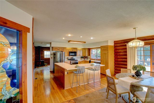 17368 Maple Lane, La Conner, WA 98257