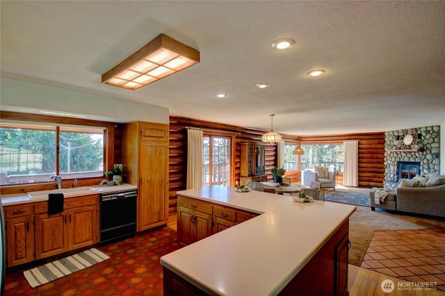 17368 Maple Lane, La Conner, WA 98257