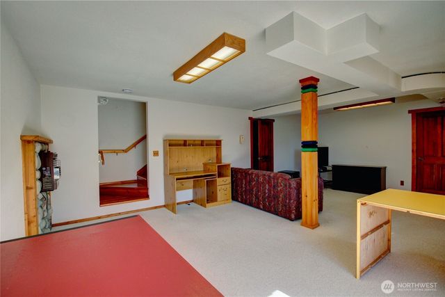 17368 Maple Lane, La Conner, WA 98257