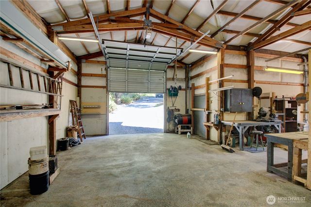 17368 Maple Lane, La Conner, WA 98257