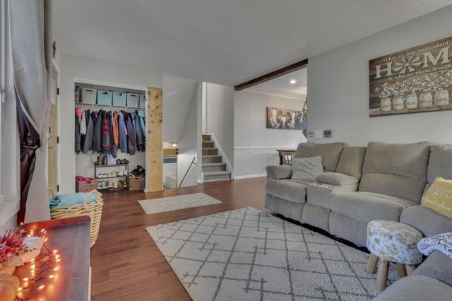 6477 Buckeye Path Drive S, Grove City, OH 43123