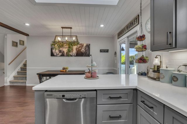 6477 Buckeye Path Drive S, Grove City, OH 43123